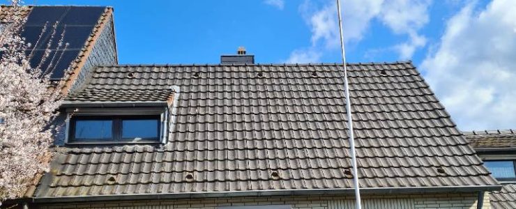 Zweifamilienhaus mit großem Grundstück