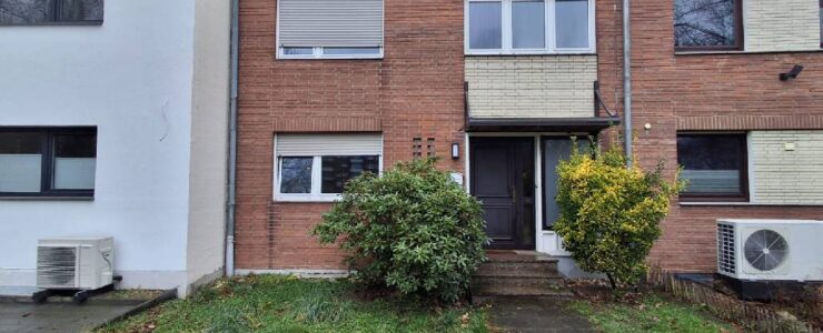 Gepflegtes Reihenhaus mit Garage in Neuss-Weckhoven Gepflegtes Reihenhaus mit Garage in Neuss-Weckhoven
